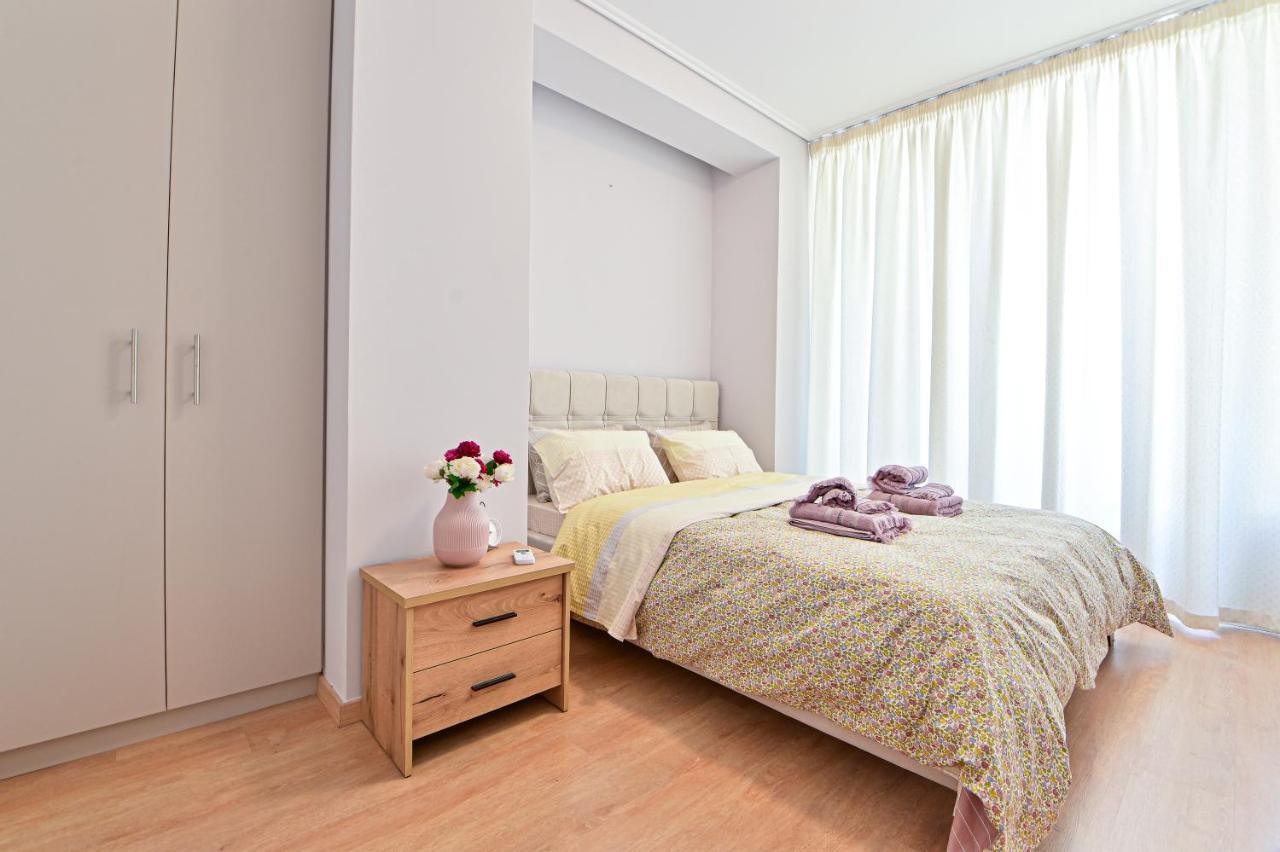 Modern Flat In The Heart Of Port Of Piraeus Leilighet Eksteriør bilde