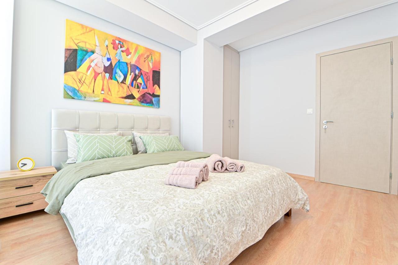 Modern Flat In The Heart Of Port Of Piraeus Leilighet Eksteriør bilde